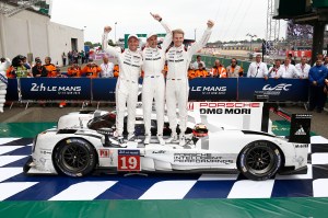 Porsche 919 Hybrid (19), Porsche Team: Nick Tandy, Earl Bamber, Nico Huelkenberg (l-r)
